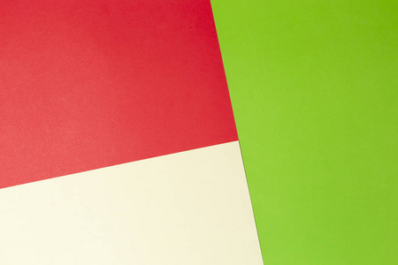 手漆白色和软黄色,粉红色,红色颜色的草甸花在柔和的颜色,蓝色, 绿色