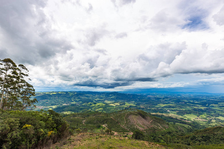 很少有caldas minas geriasbrazil。 城市景观