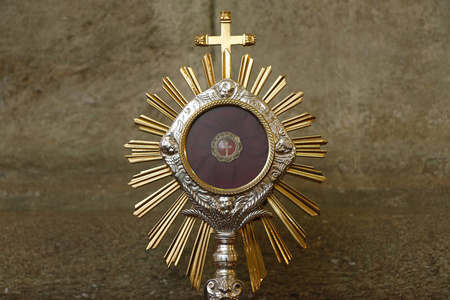 天主教标志金黄十字架与圣 Lenho