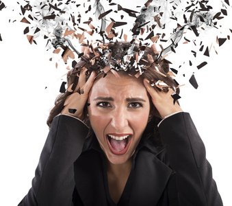 商人机器人爆炸炸弹即将爆炸强调女商人尖叫强调的女孩强调非洲美国