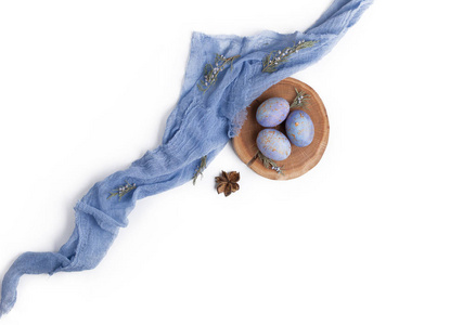 复活节安排与蛋和纺织品