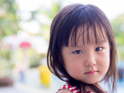亚洲可爱小女孩肖像