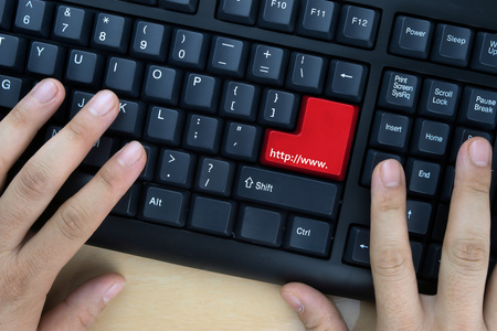 计算机键盘辞，在输入按钮上的手httpwww。