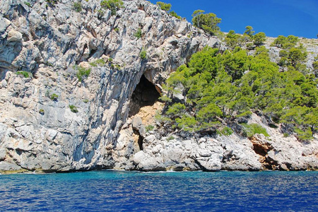 西班牙。在地中海的悬崖上的惊人的看法。美丽的背景