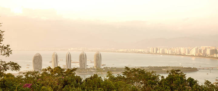 三亚城市全景, 城市的最高点, 凤凰岛