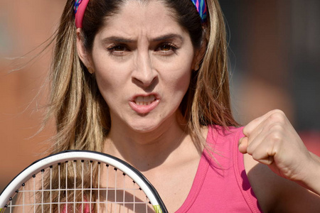焦虑哥伦比亚女子网球运动员