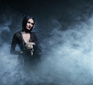 那位女士的女巫图片