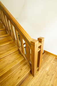 住宅内饰与现代木制楼梯