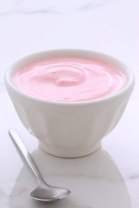浆果法国风格酸奶