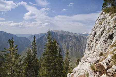 塔拉，黑山河峡谷