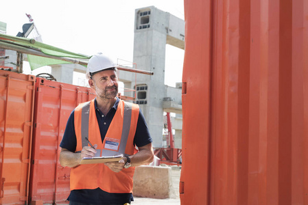 建筑工人与建筑计划