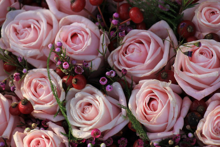 粉红玫瑰婚礼花束