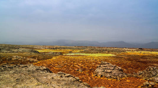 在基尔，埃塞俄比亚的 Dallol 火山火山口全景