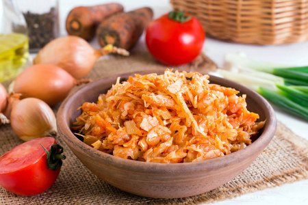 Bigos, 传统的带卷心菜的波兰菜