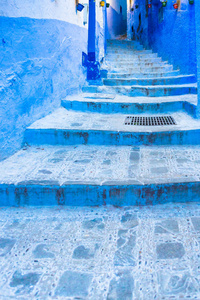 Chefchaouen 蓝色镇街道在摩洛哥