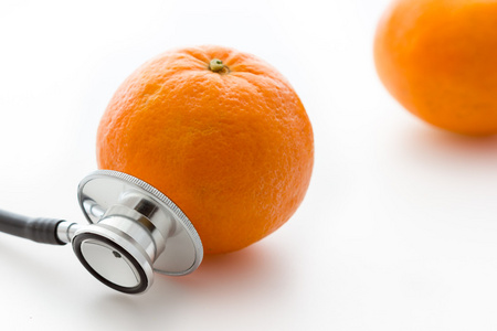 听诊器和健康橙色