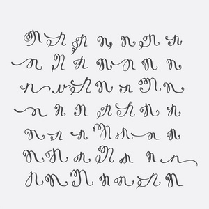 向量集的书法字母 M，手写与针对性的笔尖，装饰着华丽和装饰元素。灰色黑色不完美字母序列上孤立。各种形状集合