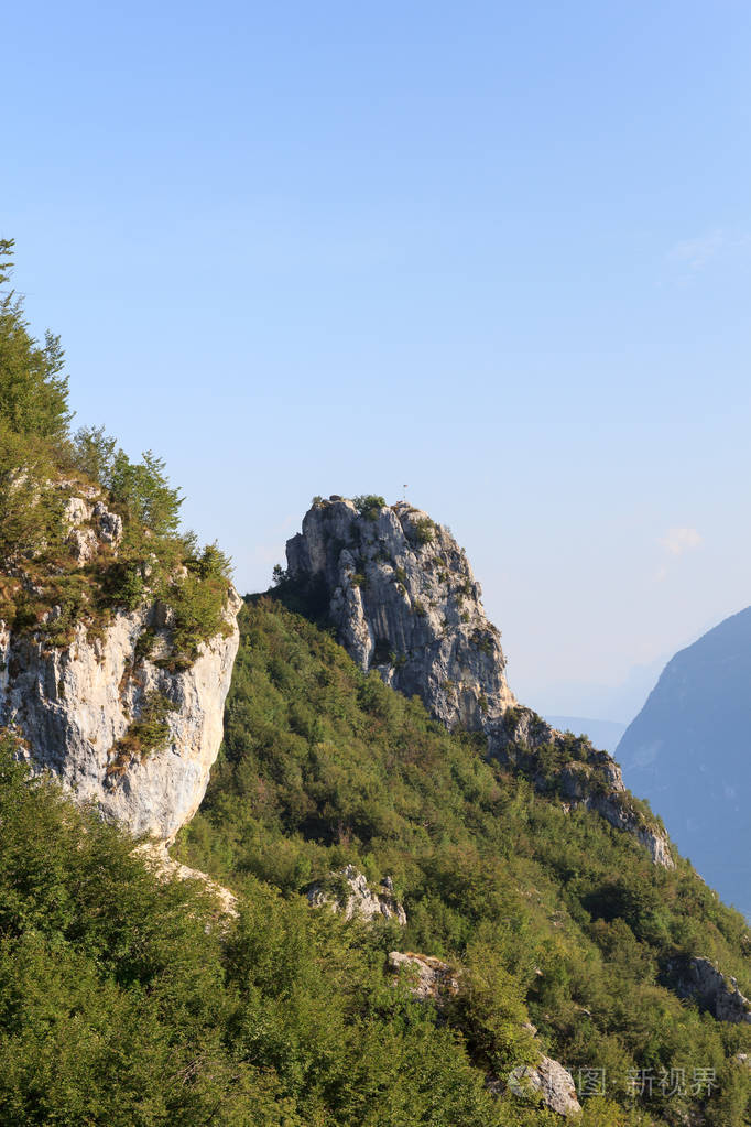 高山山顶 cima 坐在意大利的威尼斯附近的全景照片-正版商用图片0g9