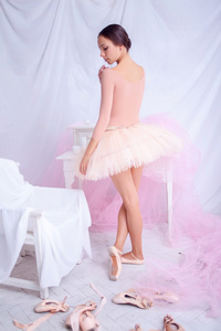 专业芭蕾舞演员的构成上粉红色
