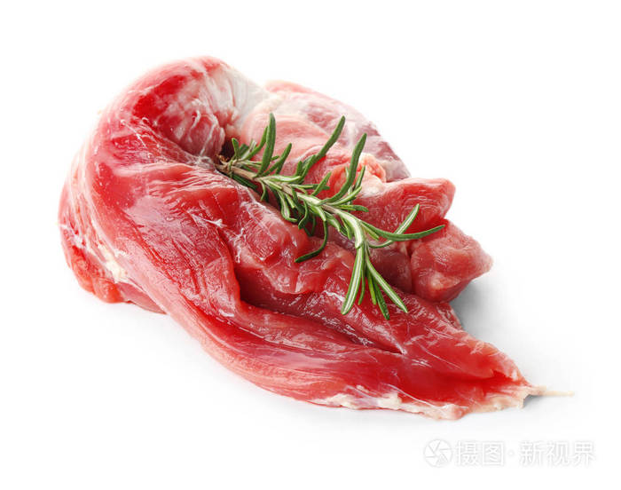 白色背景生猪肉里脊。鲜肉产品