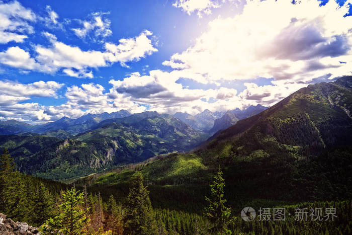 旅行在山小径和 Tatra 山的看法