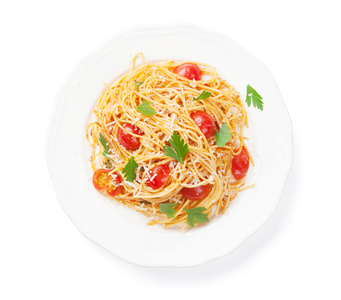 意大利面条意面配番茄和欧芹
