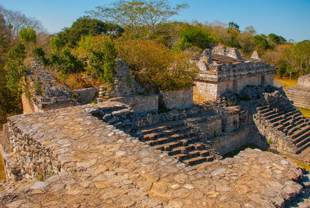 埃克巴拉姆的雄伟废墟。 埃克巴拉姆是尤卡蒂克玛雅的考古学家