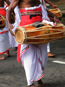 传统的斯里兰卡鼓手