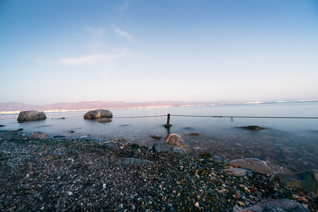 美丽的海滩，附近海