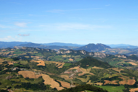 丘陵和山脉圣马力诺意大利景观图片