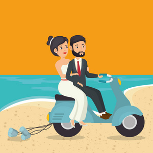 刚结婚的夫妇在沙滩上用摩托车