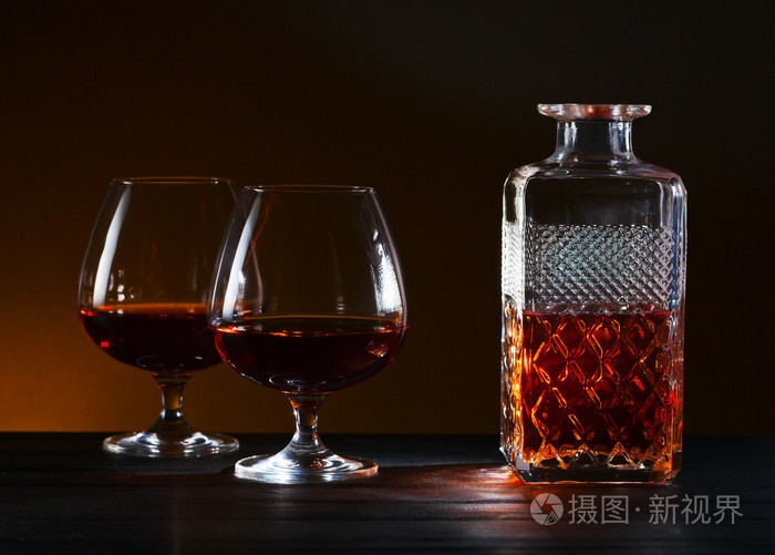 snifter 与白兰地