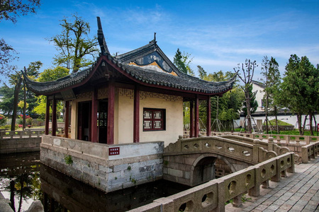 清风苏州吴中区甪直镇的保罗古刹中土地的先生路硅锰清风阁摄影图