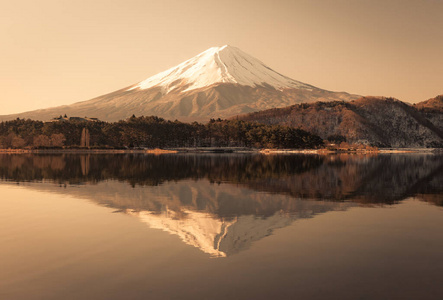 日本冬季河口湖山富士