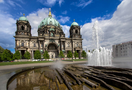 柏林的大教堂和喷泉, 德国