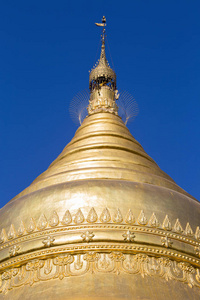 在仰光，缅甸大金塔