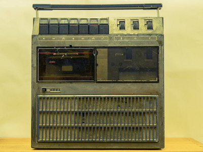 复古旧收音机