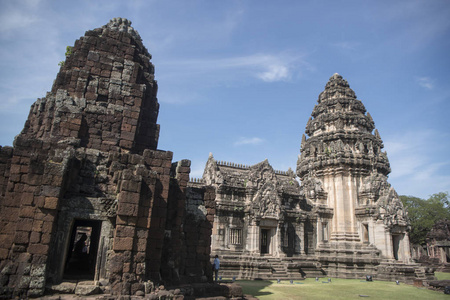 Phimai 历史公园的高棉寺庙废墟在 Phimai 节日在 Phimai 镇在 Provinz 空的叻差在泰国。泰国, Phi