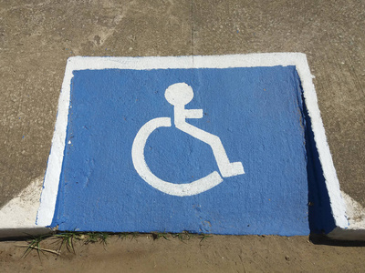 轮椅使用者的辅助功能符号
