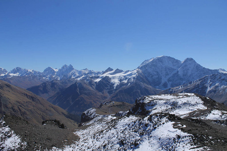 这张照片是在一次远征 Elbrus