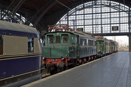 火车站历史铁路列车