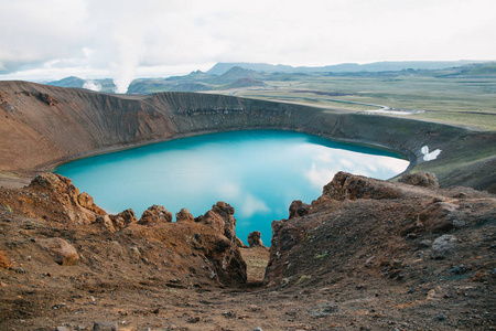 火山湖图片