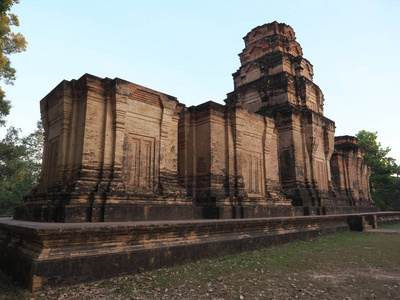 暹粒2017年12月23日 Prasat Kravan 是一个小寺庙, 由五红砖塔在一个共同的露台, 位于柬埔寨暹粒。这是著