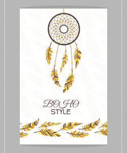 老式的卡。波西米亚风格。两个传单装饰着羽毛和捕梦网与印度风格