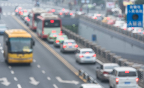 在中国的城市街头的城市交通