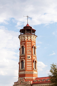 消防塔。第十九世纪。第一个消防局的大厦