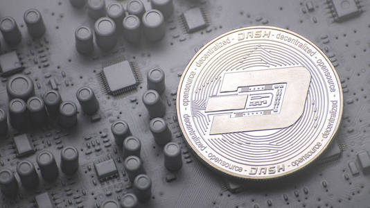 透视加密货币 Dashcoin 硬币在印制电路板的灰色颜色