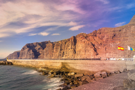 巨大的cliffs tenerife。