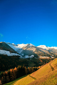 七彩的晚霞，在 Valle Aurina