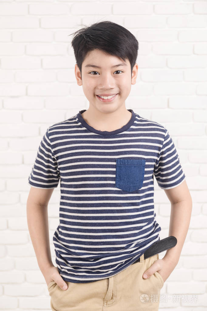 亚洲可爱男孩肖像和好看